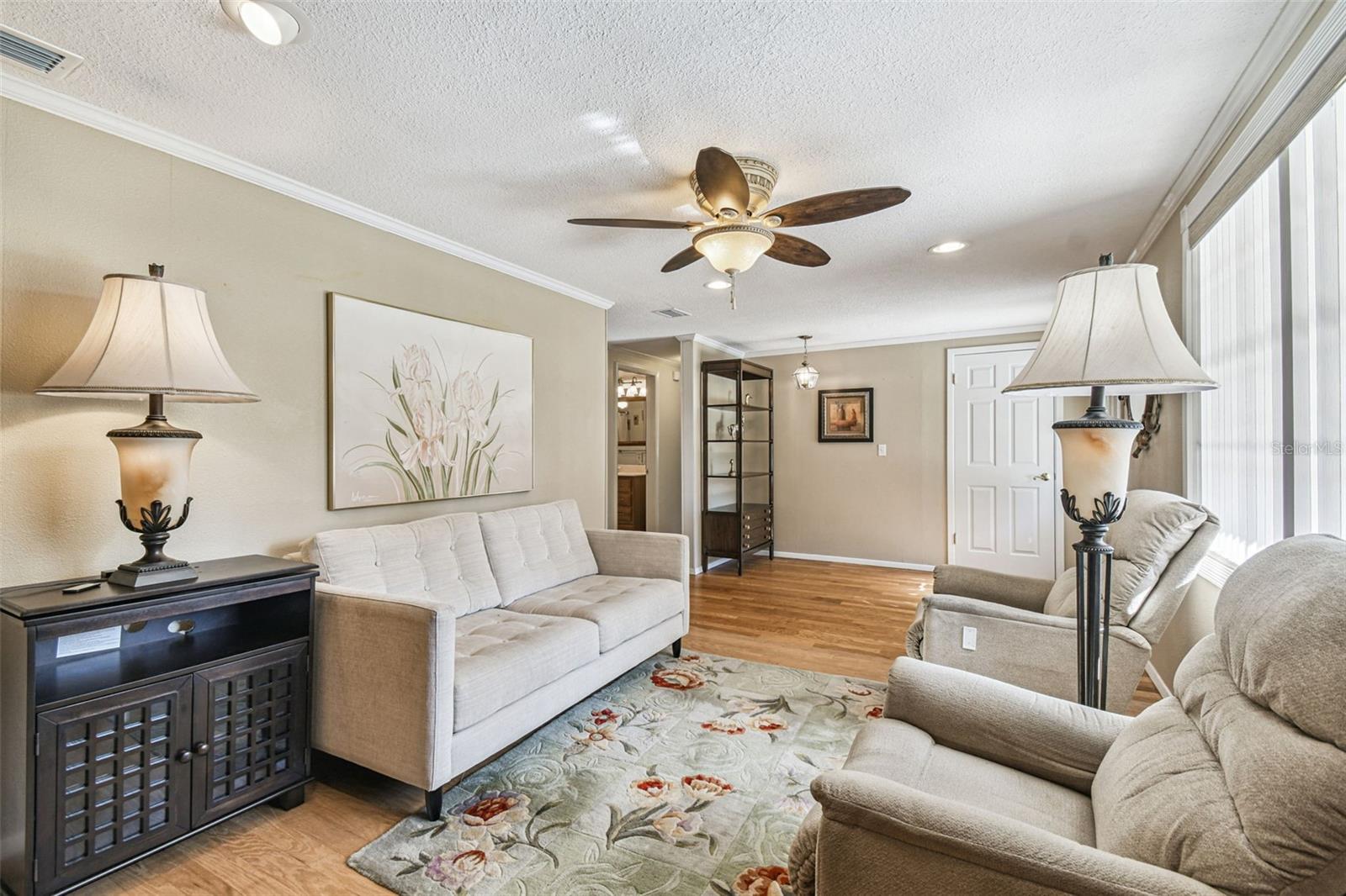 Image 6 of 51 For 3857 Orange Drive