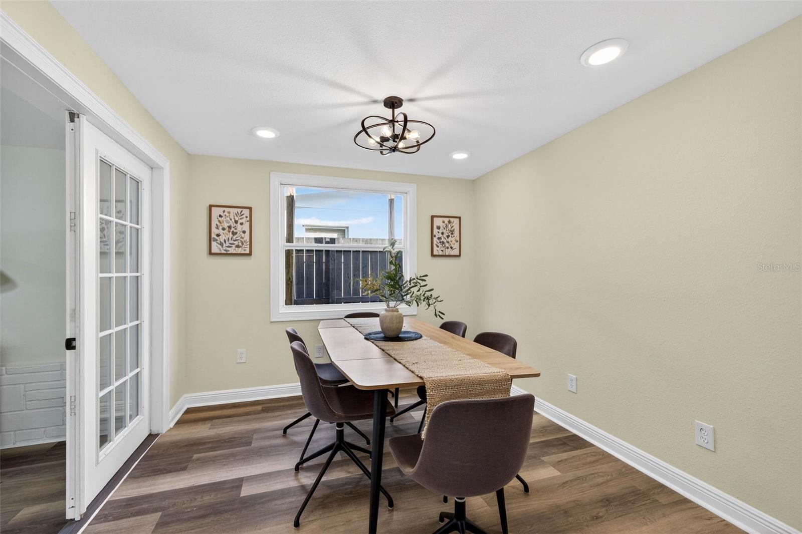 Image 15 of 33 For 3929 13th Avenue N