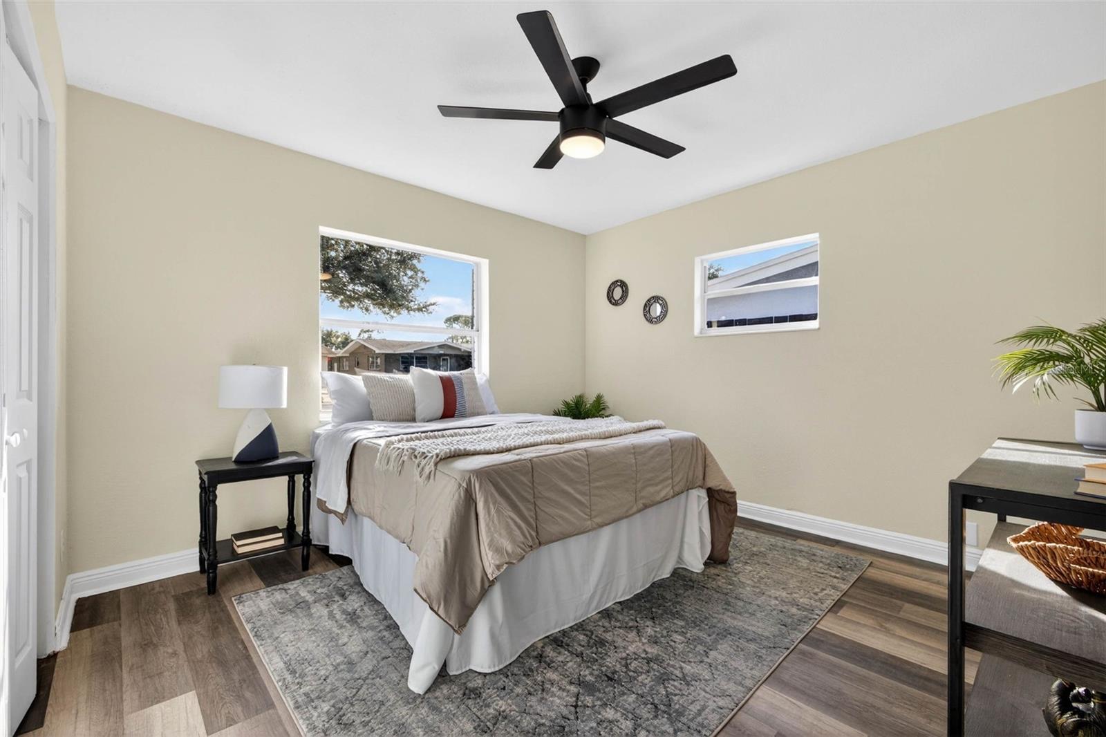 Image 17 of 33 For 3929 13th Avenue N