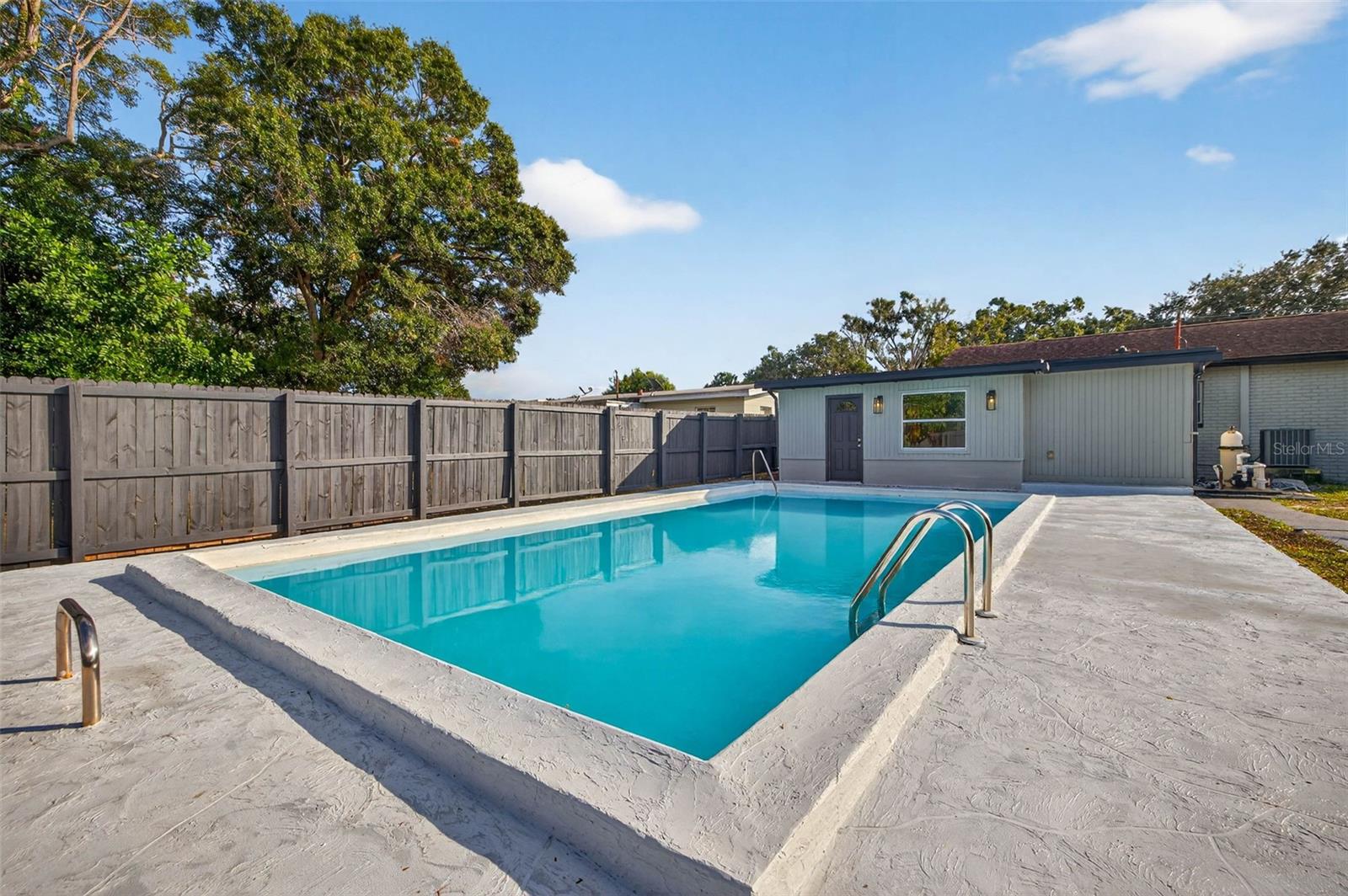 Image 26 of 33 For 3929 13th Avenue N