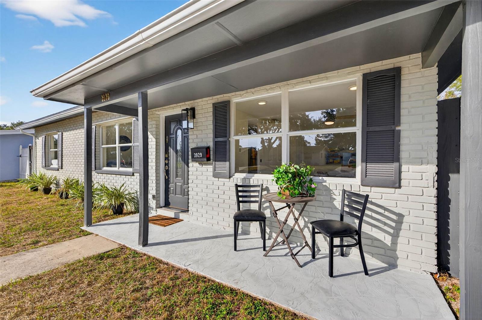 Image 3 of 33 For 3929 13th Avenue N