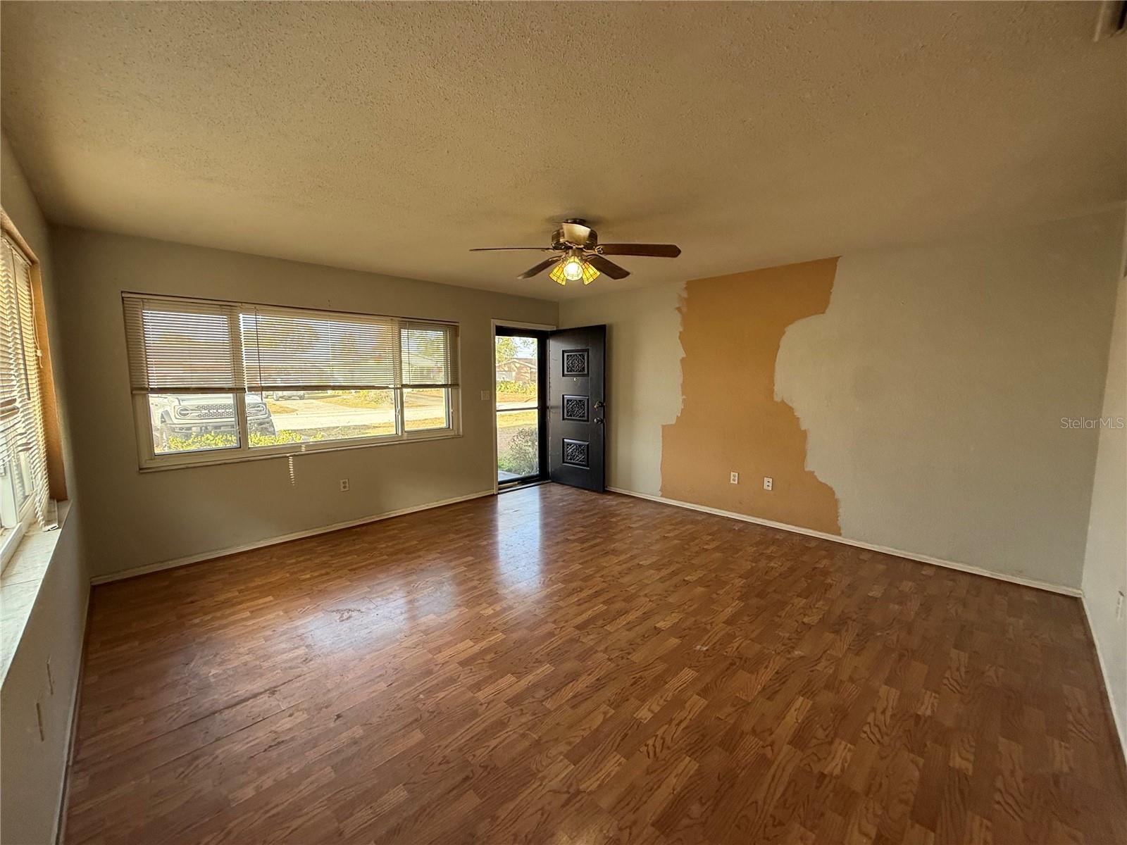 Image 7 of 27 For 5744 17th Avenue N