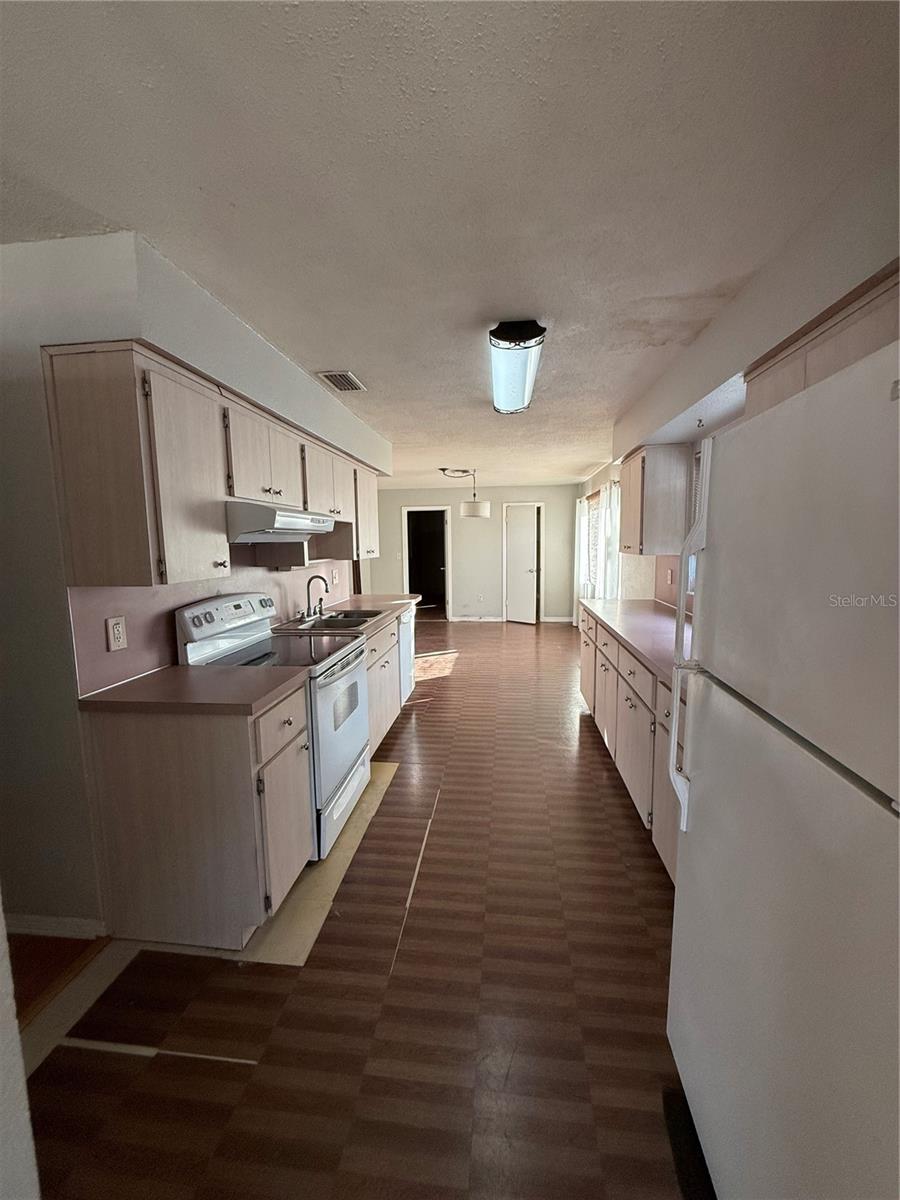 Image 8 of 27 For 5744 17th Avenue N