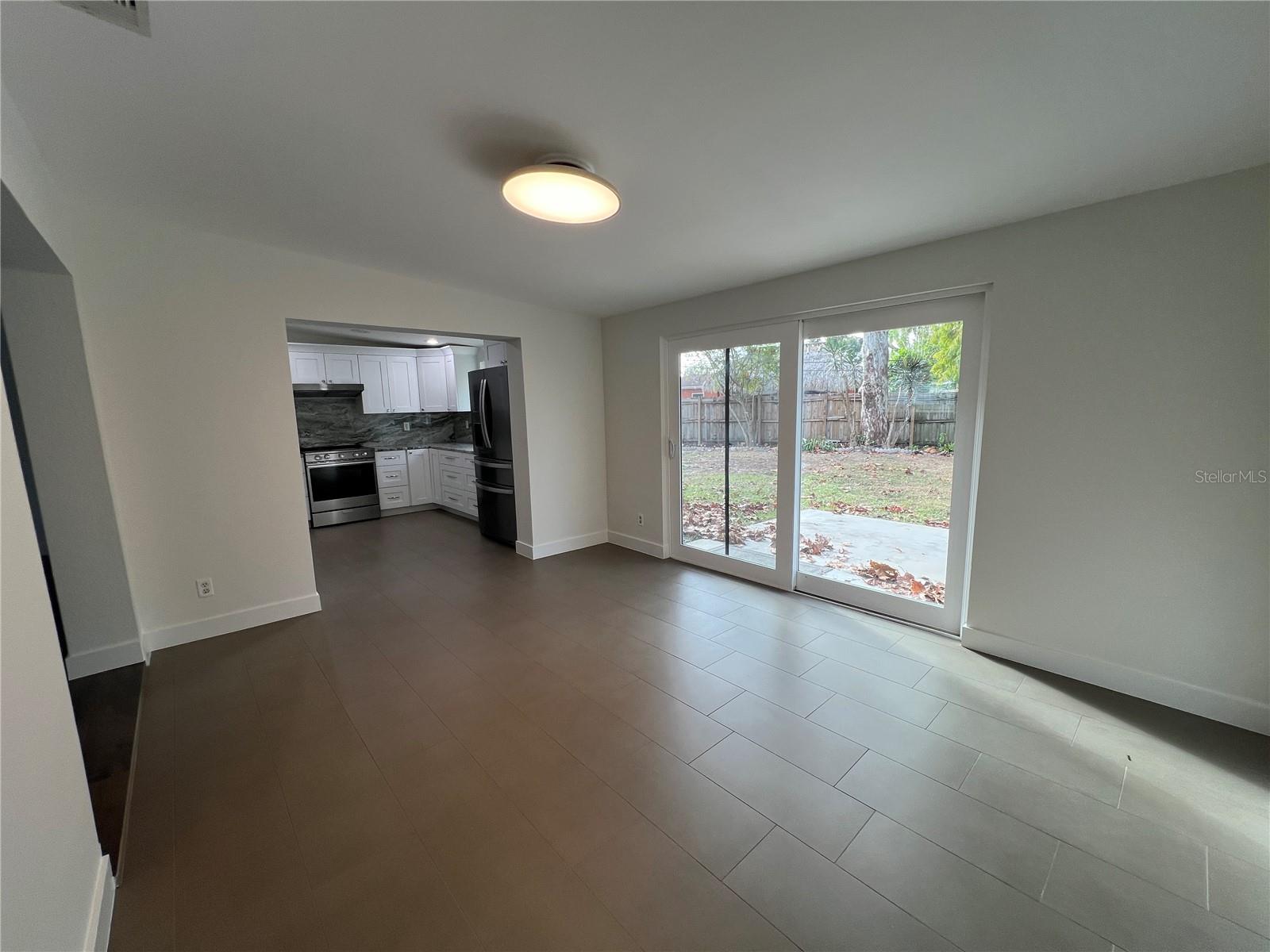 Image 7 of 21 For 5398 27th Avenue N