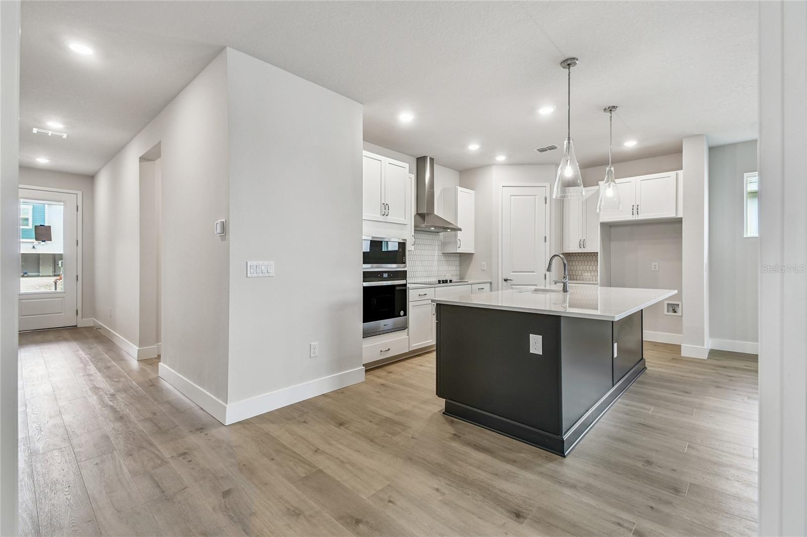 Image 4 of 40 For 11735 Full Moon Loop