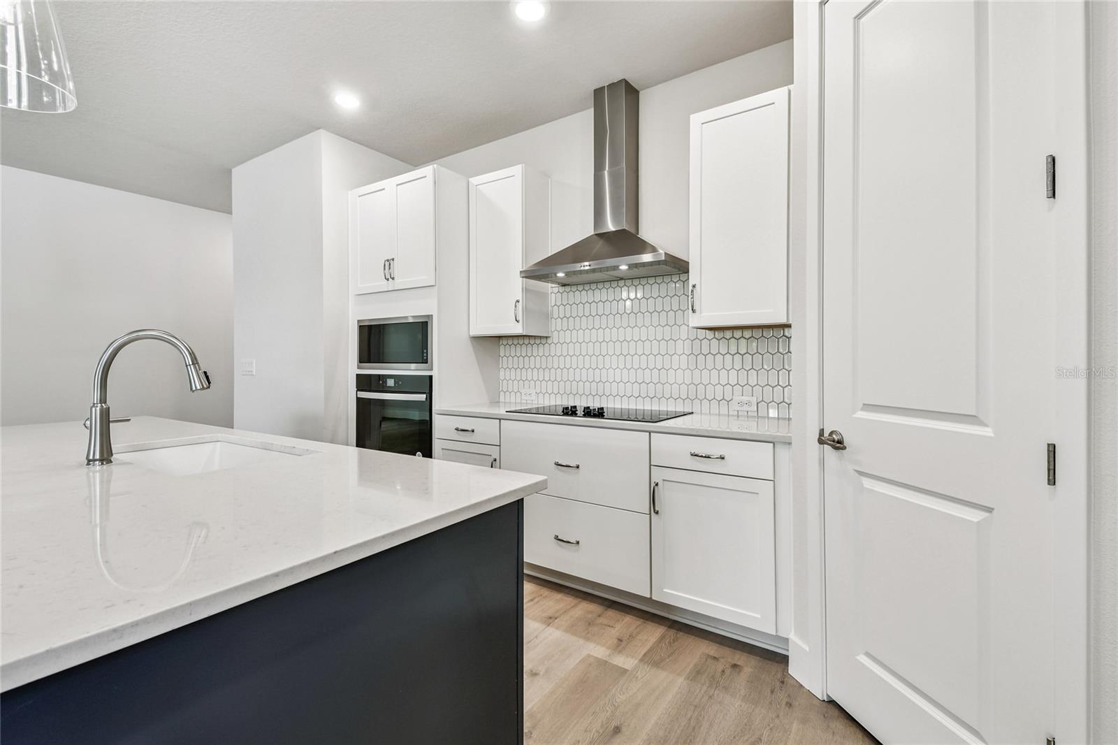 Image 7 of 40 For 11735 Full Moon Loop