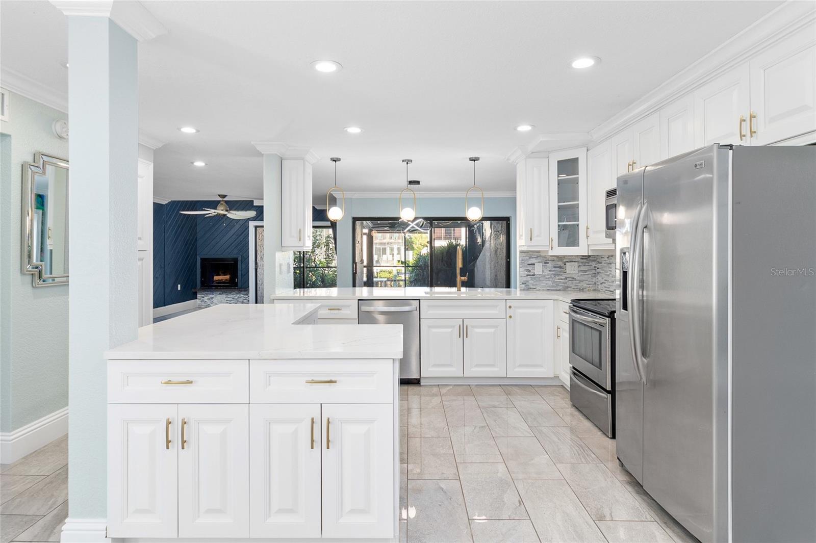 Image 17 of 59 For 4344 Outrigger Lane 4344