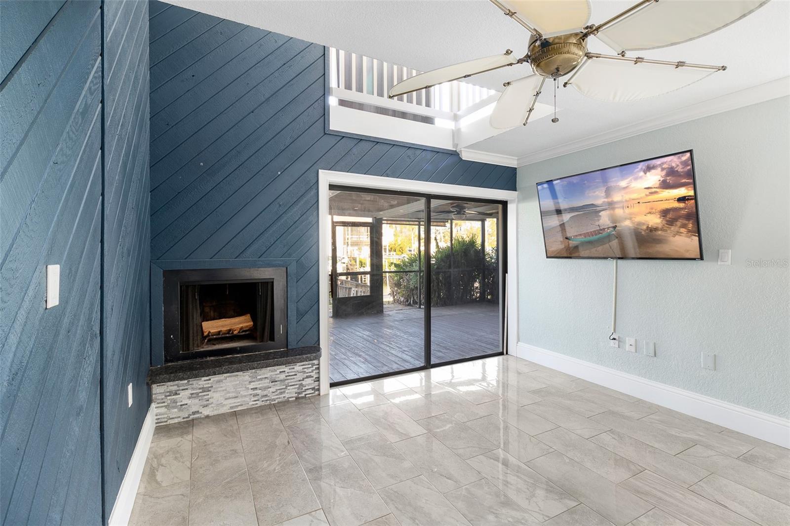 Image 19 of 59 For 4344 Outrigger Lane 4344