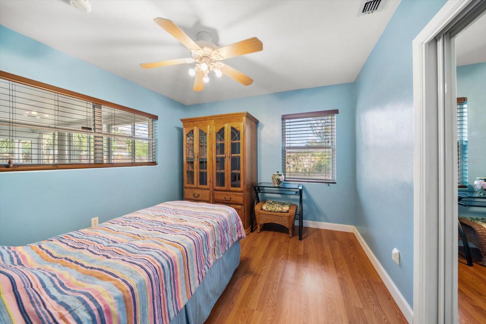 Image 19 of 27 For 1225 Ridge Avenue