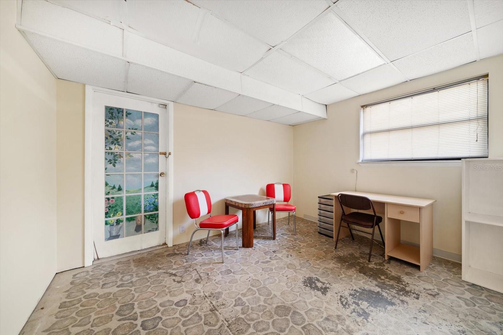 Image 21 of 27 For 1225 Ridge Avenue