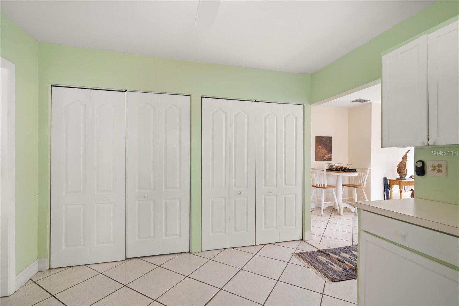 Image 8 of 27 For 1225 Ridge Avenue