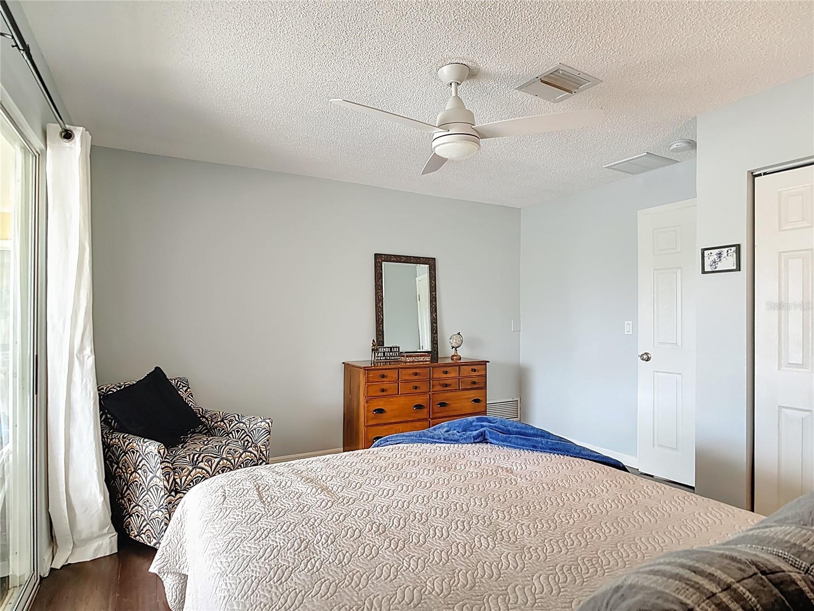 Image 13 of 47 For 10253 Winstead Avenue