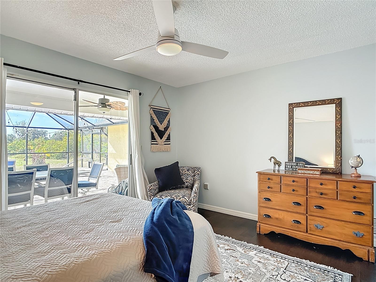 Image 16 of 47 For 10253 Winstead Avenue