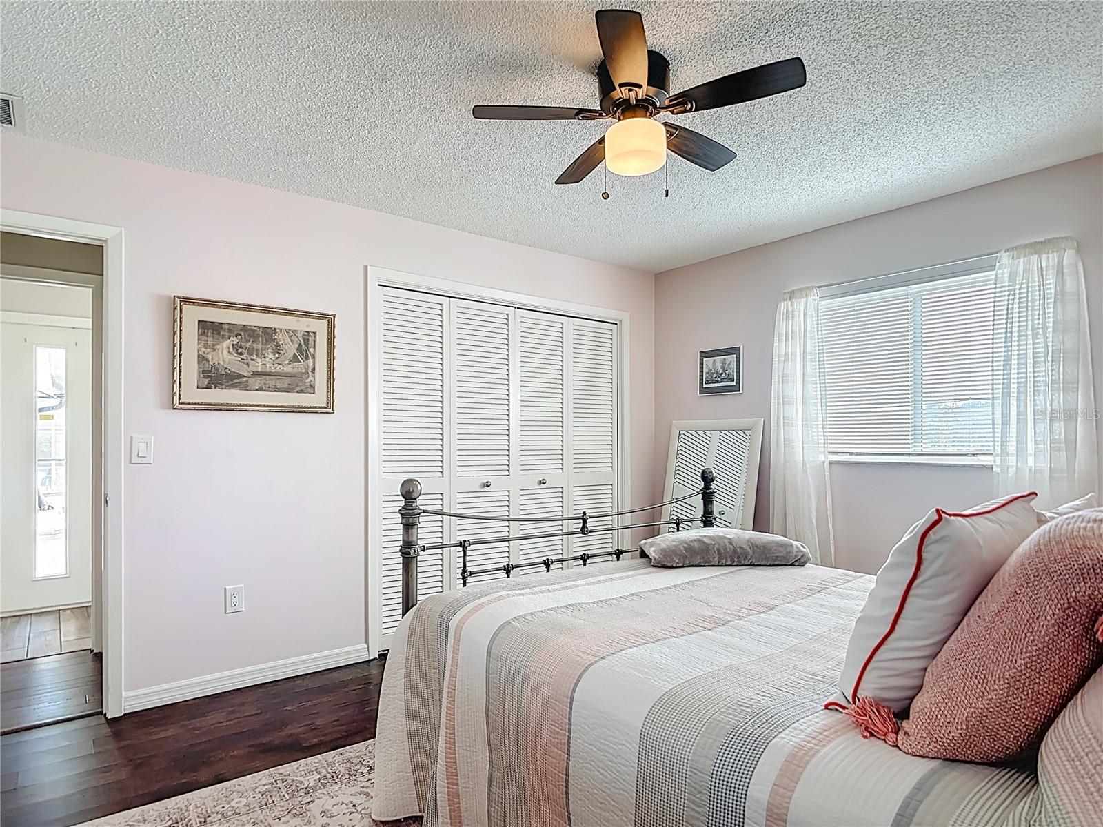 Image 18 of 47 For 10253 Winstead Avenue