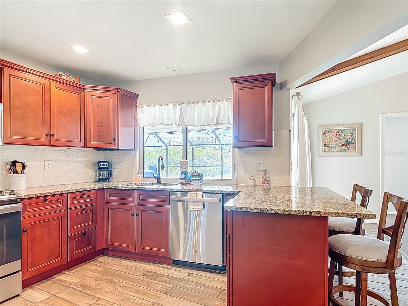 Image 23 of 47 For 10253 Winstead Avenue