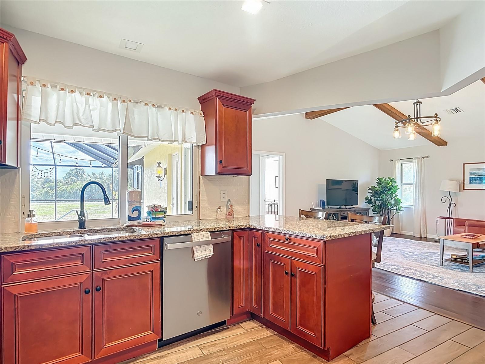 Image 25 of 47 For 10253 Winstead Avenue