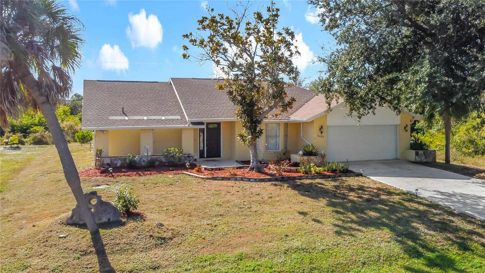 Image 3 of 47 For 10253 Winstead Avenue