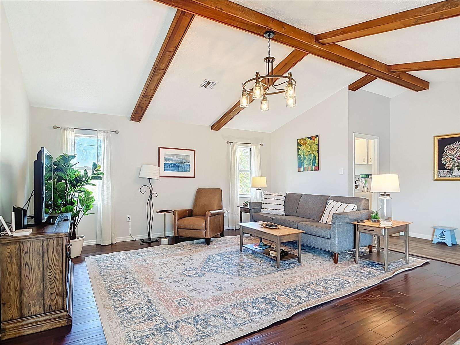 Image 31 of 47 For 10253 Winstead Avenue