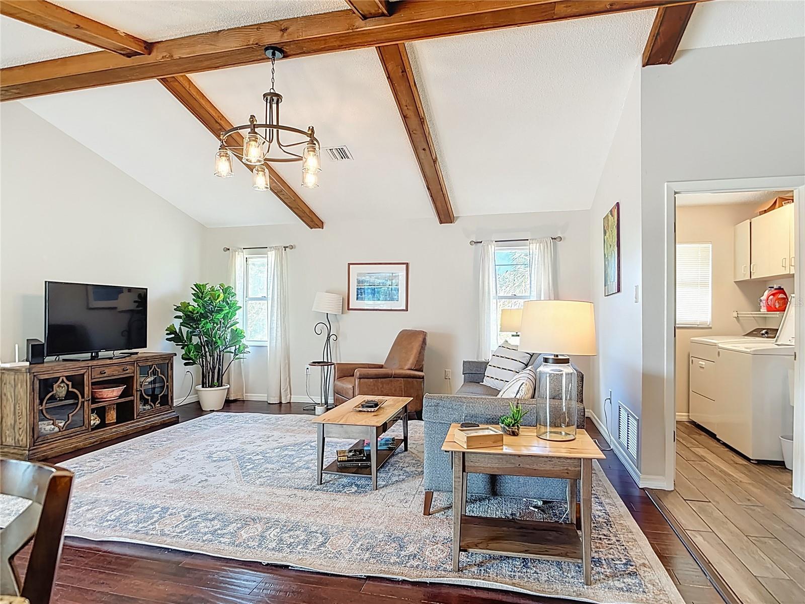 Image 32 of 47 For 10253 Winstead Avenue
