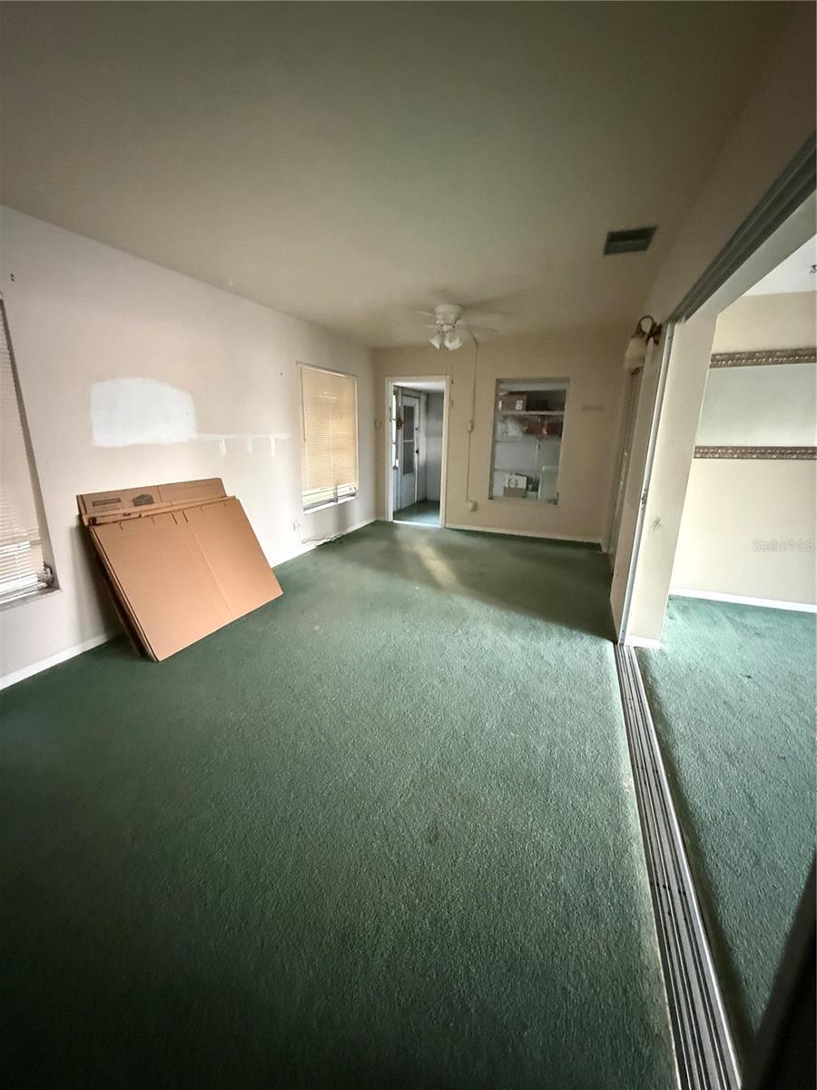 Image 15 of 30 For 6160 30th Avenue N