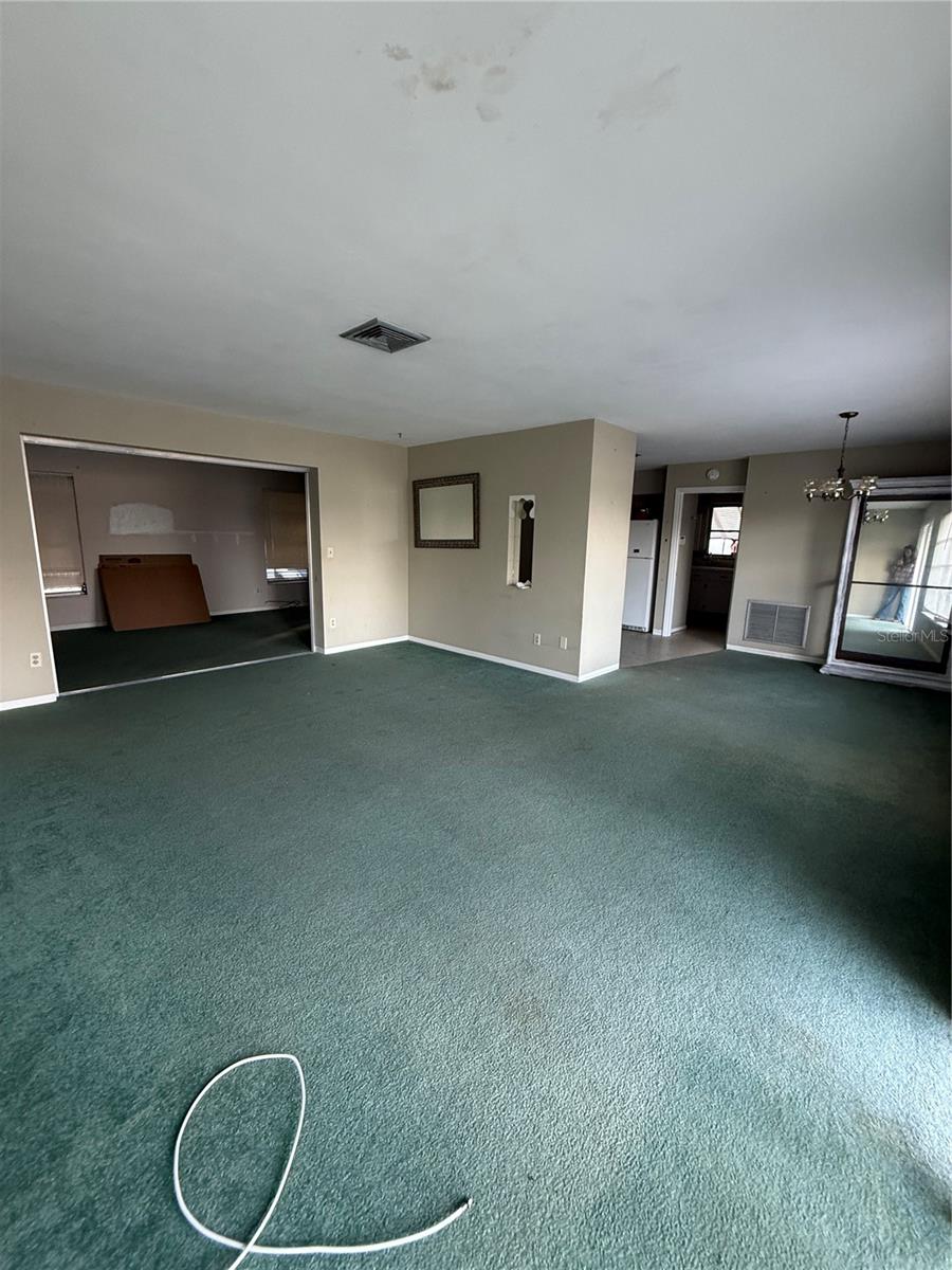 Image 9 of 30 For 6160 30th Avenue N