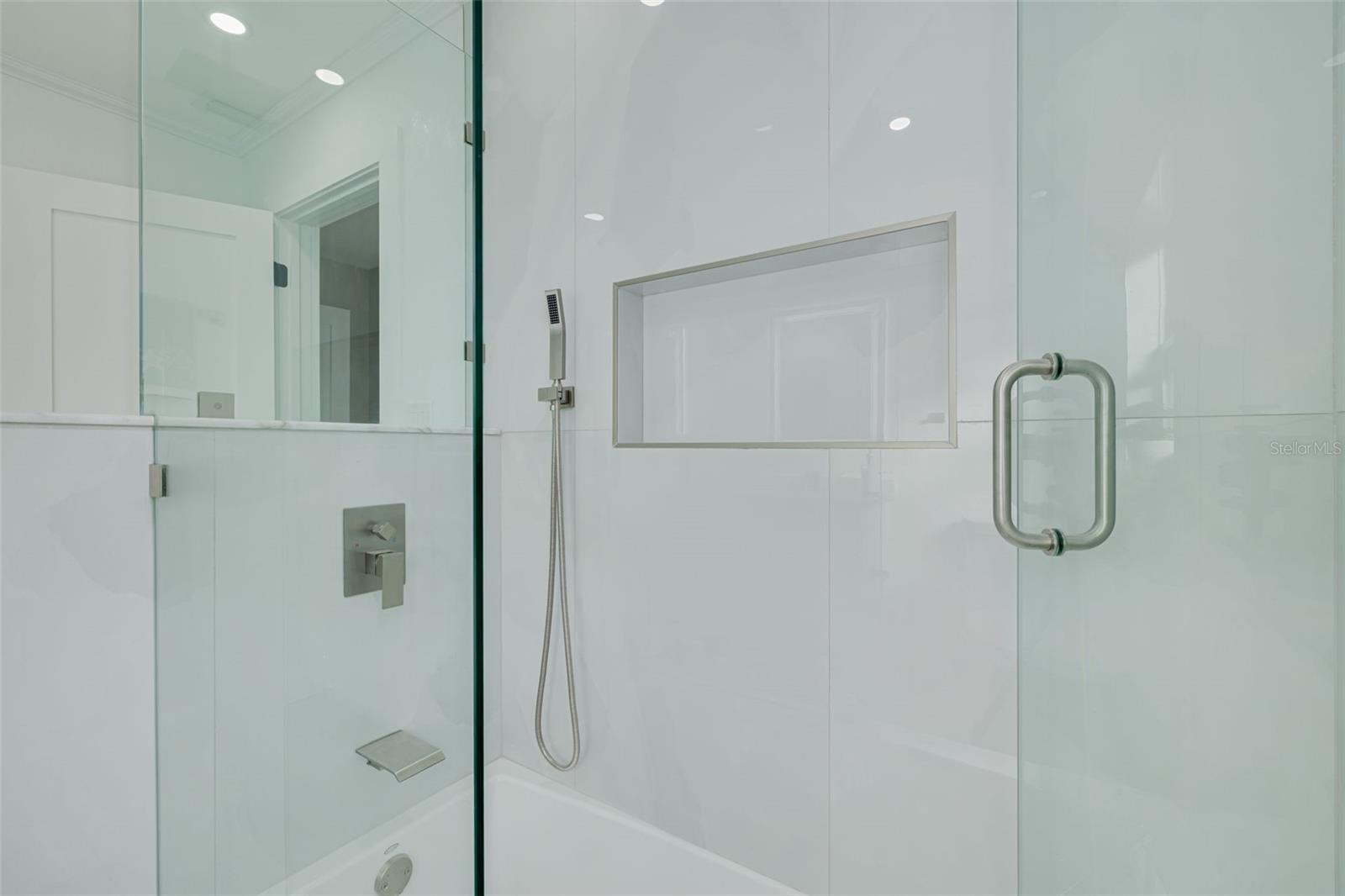 Image 21 of 36 For 1447 Jasmine Way