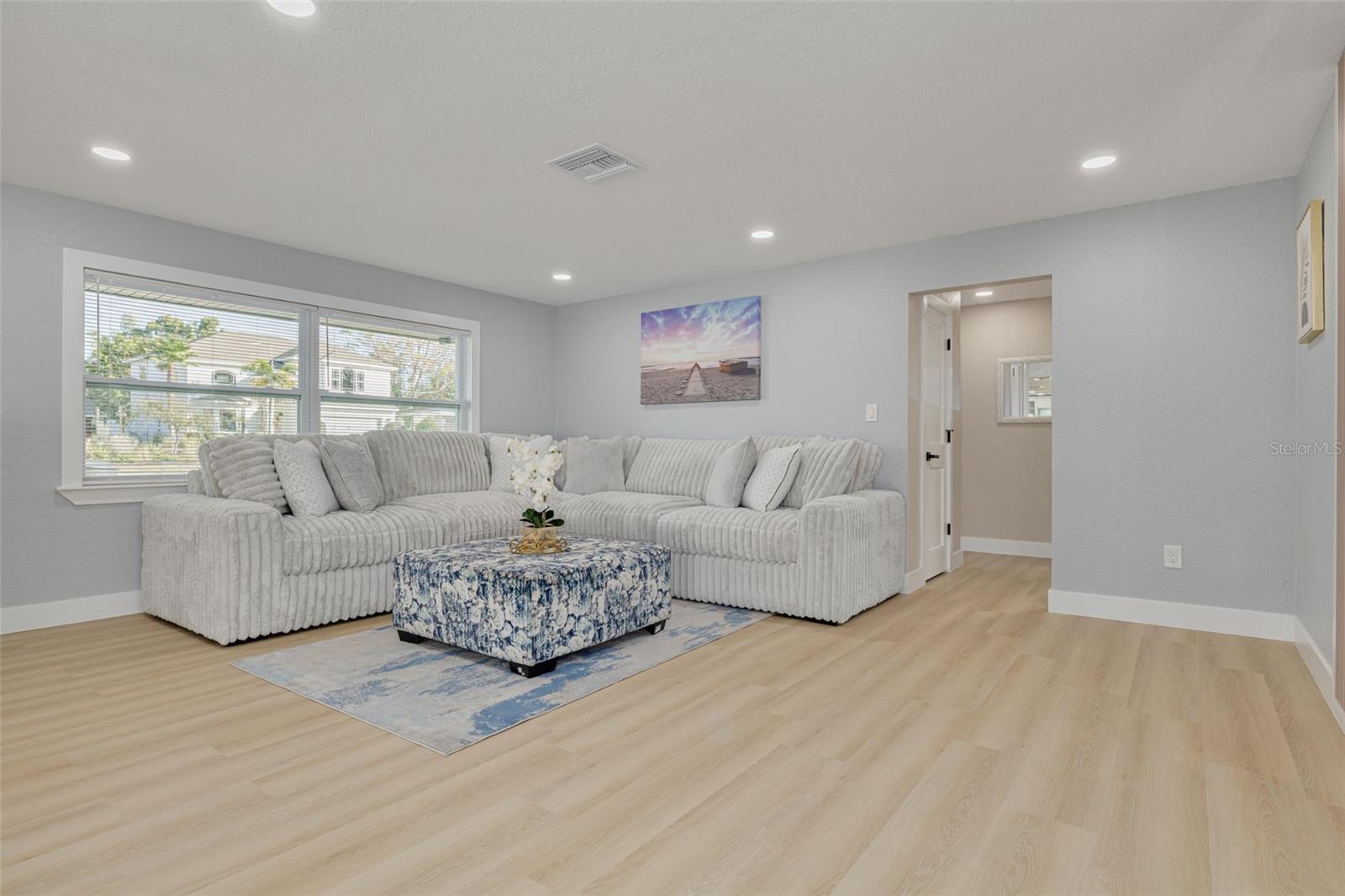 Image 8 of 36 For 1447 Jasmine Way