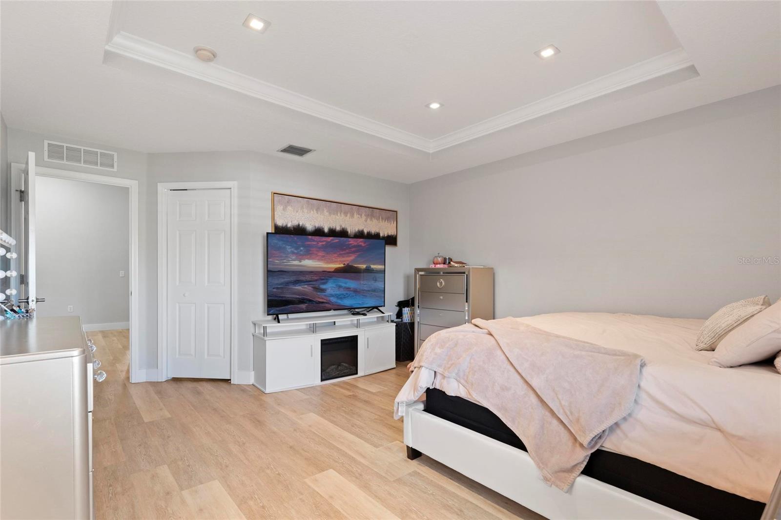 Image 16 of 25 For 1461 Ridge Terrace