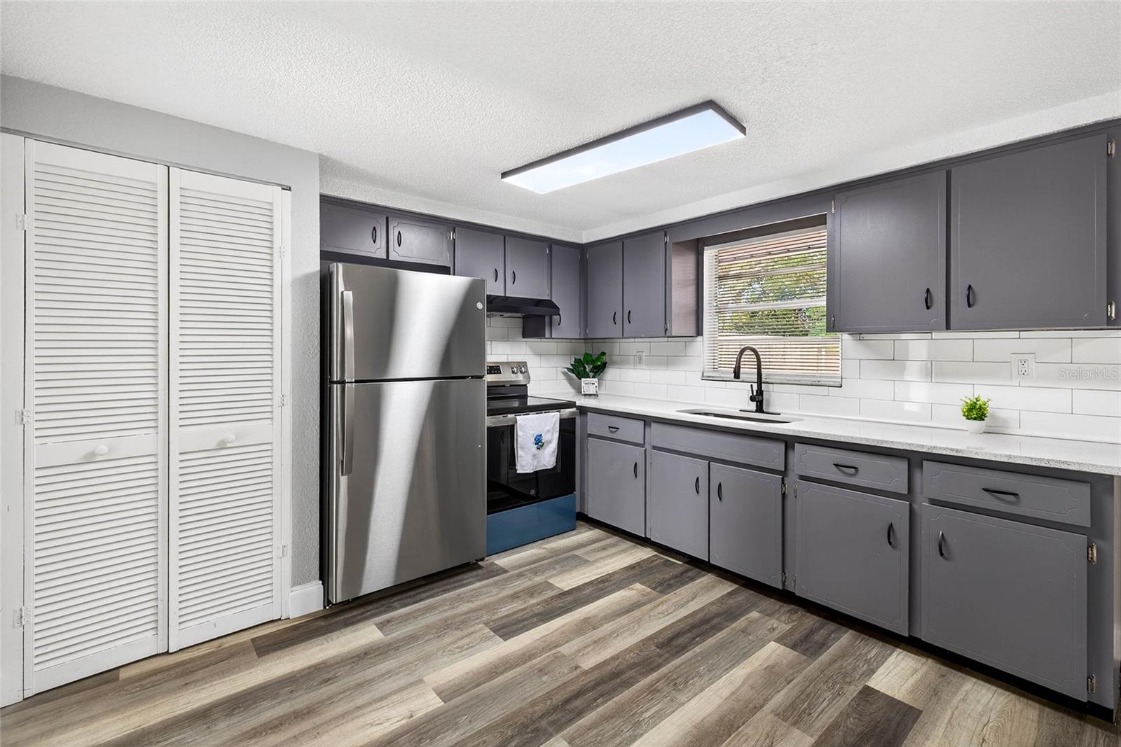 Image 8 of 18 For 6331 Ridge Crest Drive