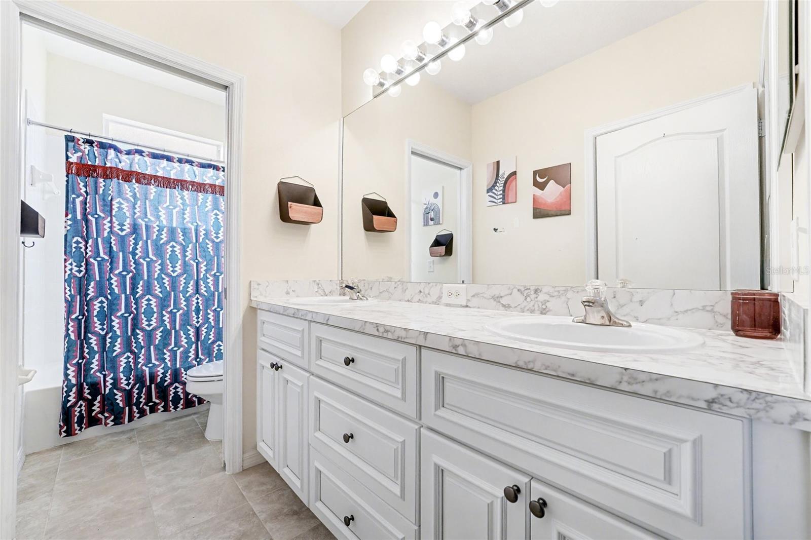 Image 14 of 46 For 937 Tuscan Hills Boulevard