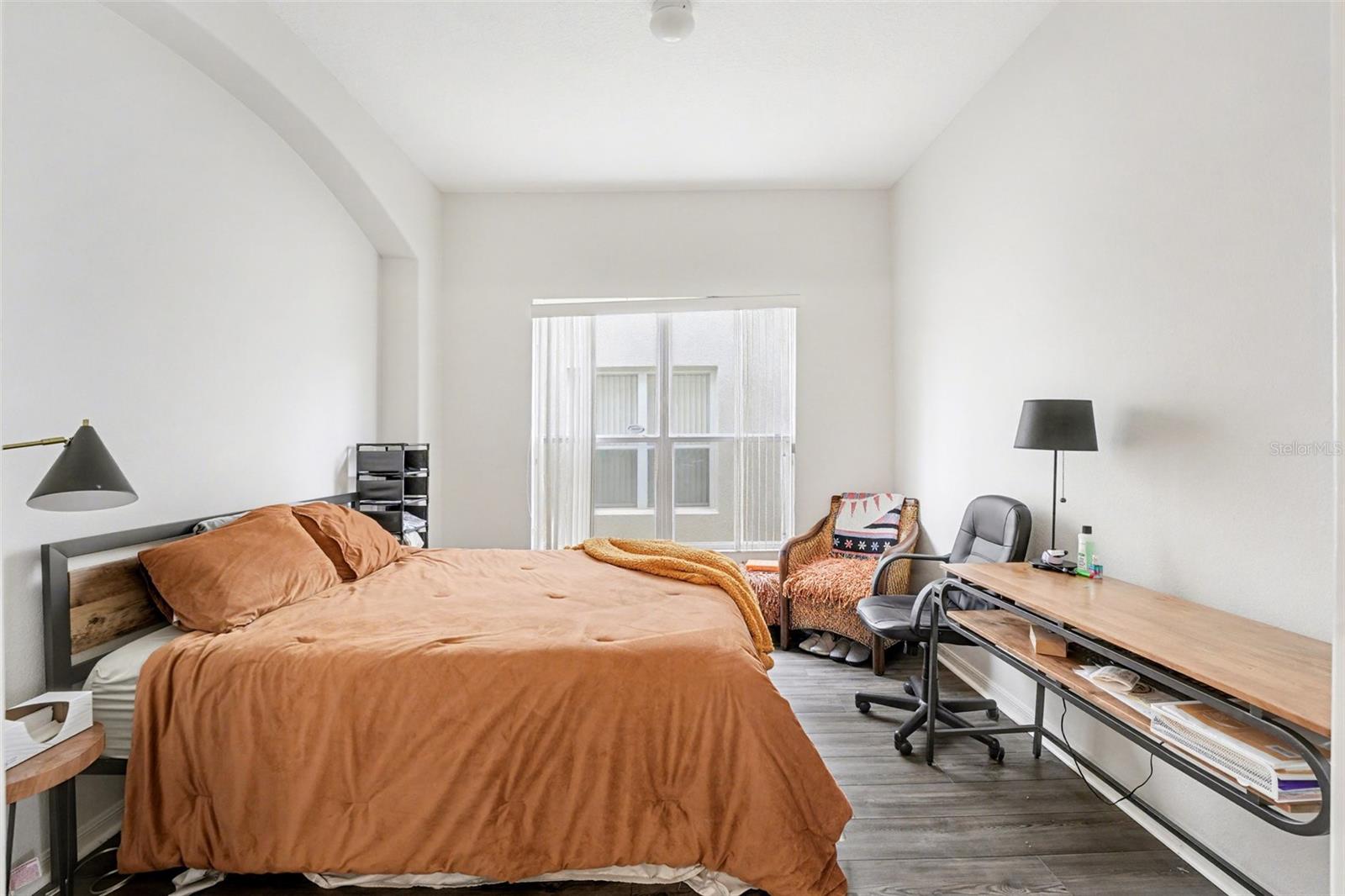 Image 17 of 46 For 937 Tuscan Hills Boulevard