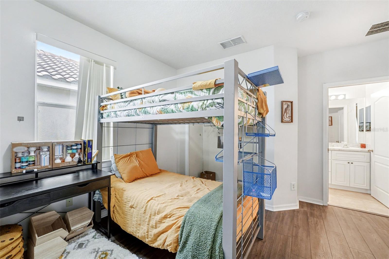 Image 21 of 46 For 937 Tuscan Hills Boulevard