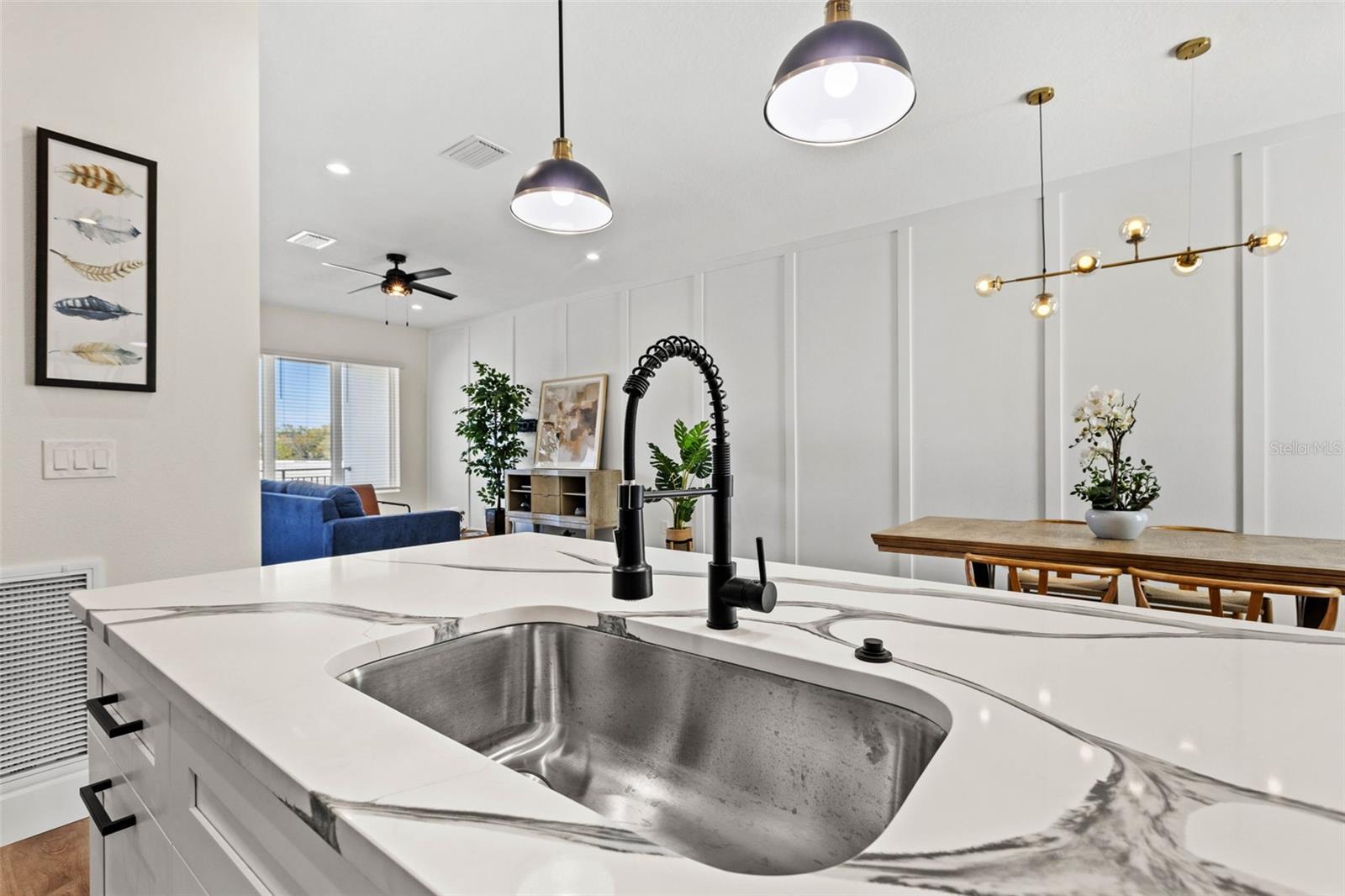 Image 22 of 32 For 121 Warren Avenue 3