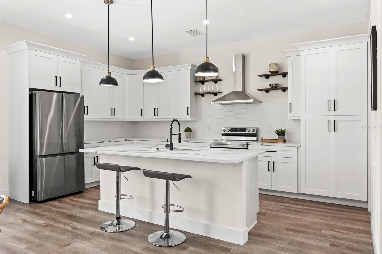 Image 27 of 32 For 121 Warren Avenue 3