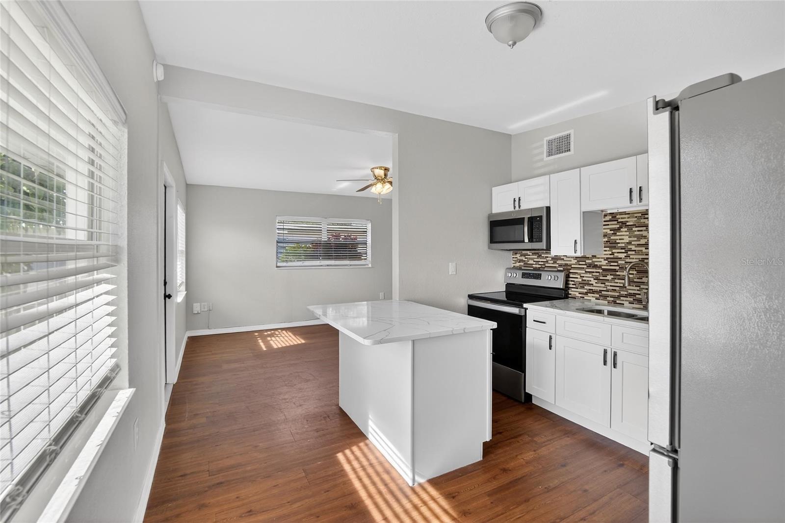 Image 9 of 61 For 1608 Ball Street