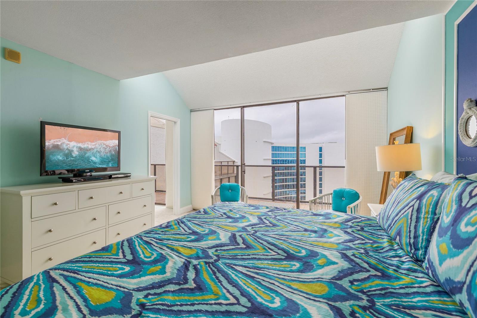 Image 32 of 45 For 440 Gulfview Boulevard 1705