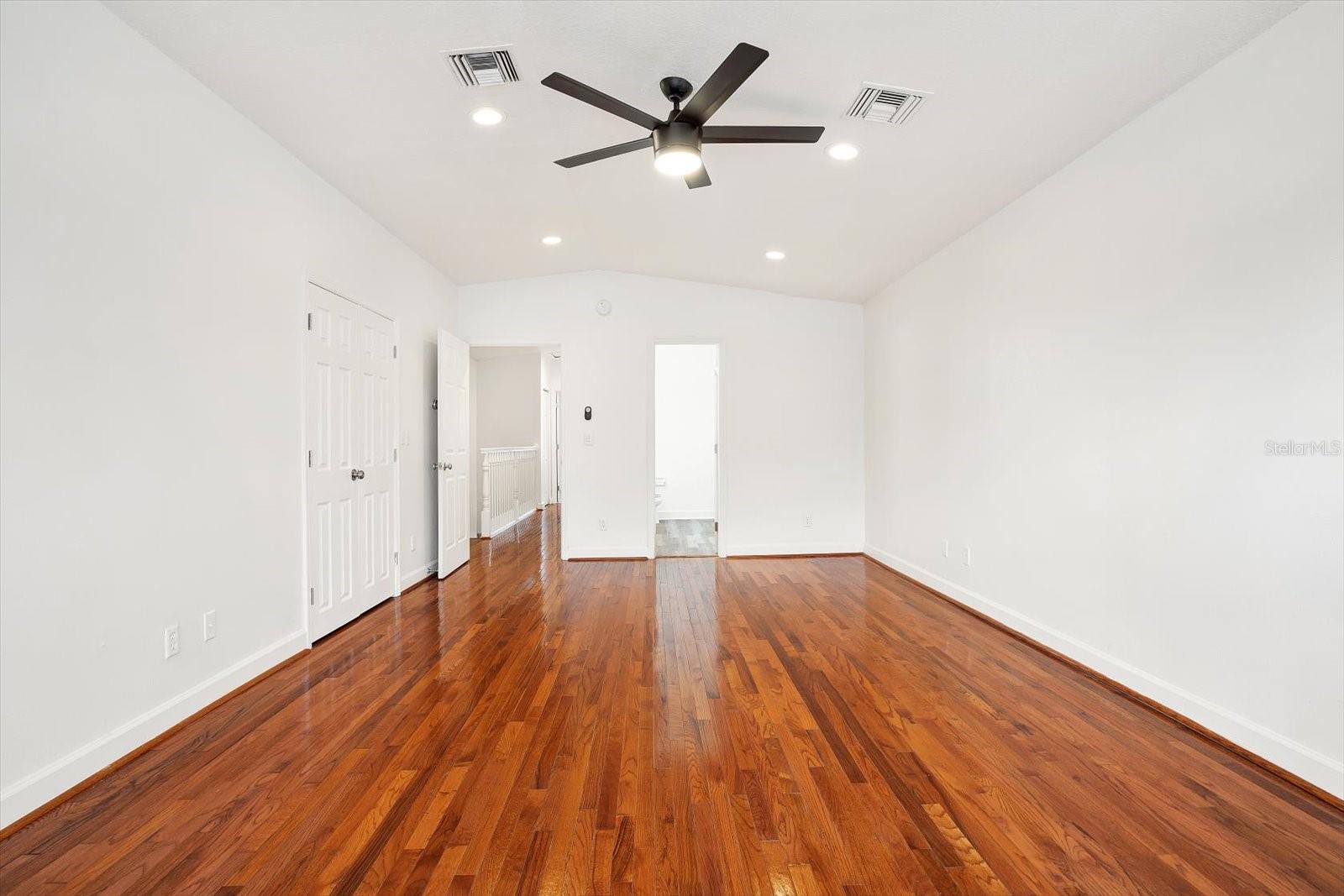 Image 16 of 40 For 3006 Julia Street C