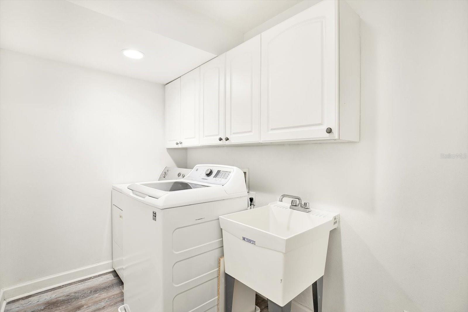 Image 32 of 40 For 3006 Julia Street C