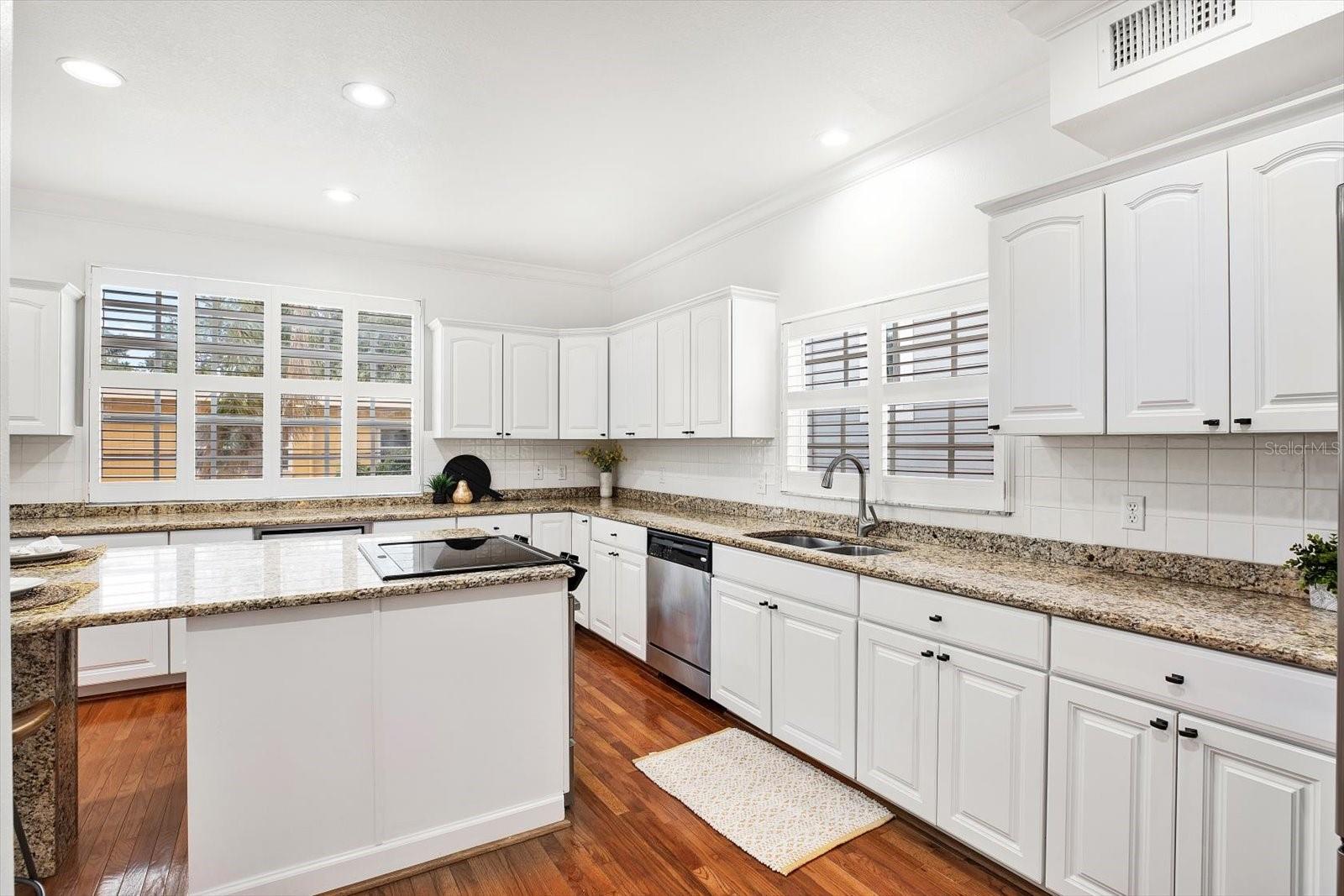 Image 5 of 40 For 3006 Julia Street C