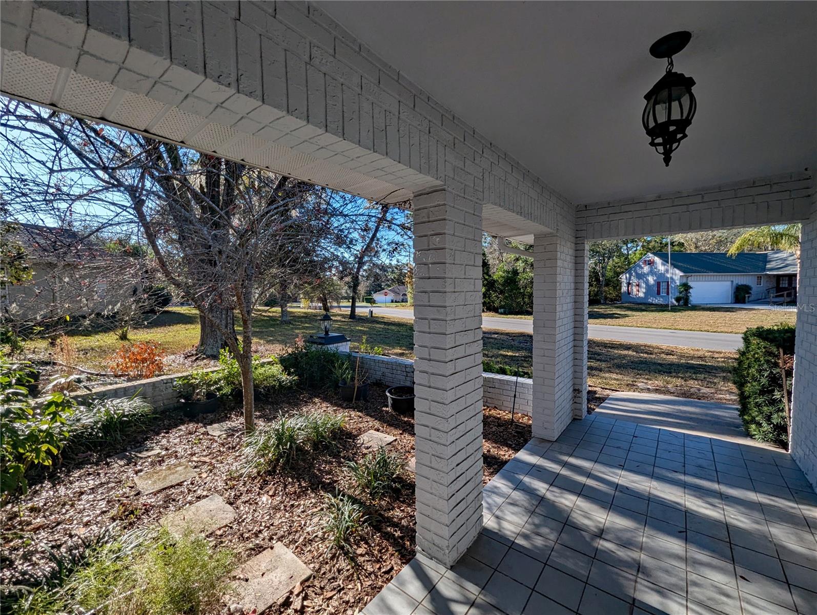 Image 29 of 40 For 3 Graytwig Ct Court W