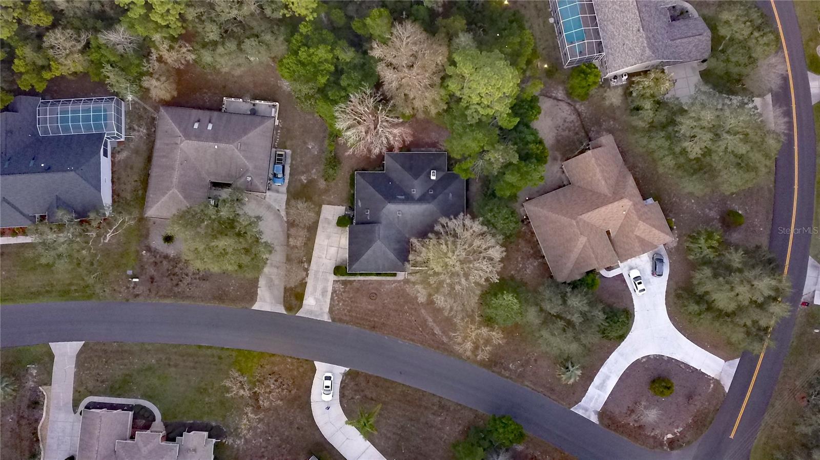 Image 38 of 40 For 3 Graytwig Ct Court W