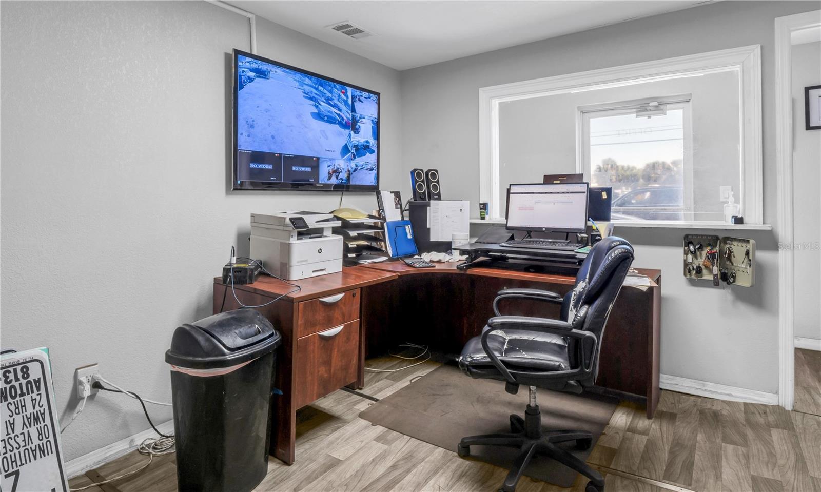 Image 7 of 29 For 4816 Cortez Avenue