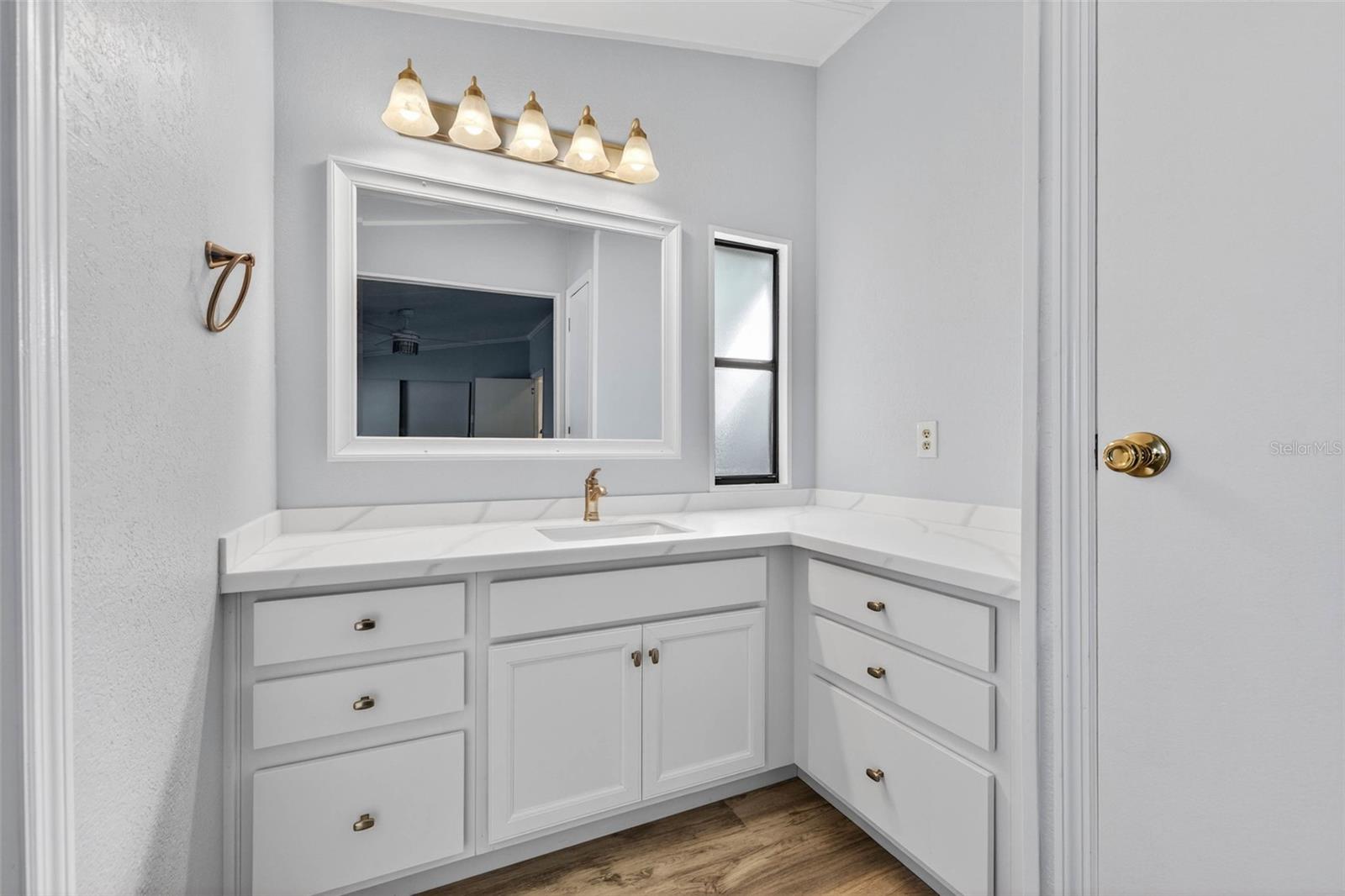 Image 14 of 35 For 3904 William Hume Drive