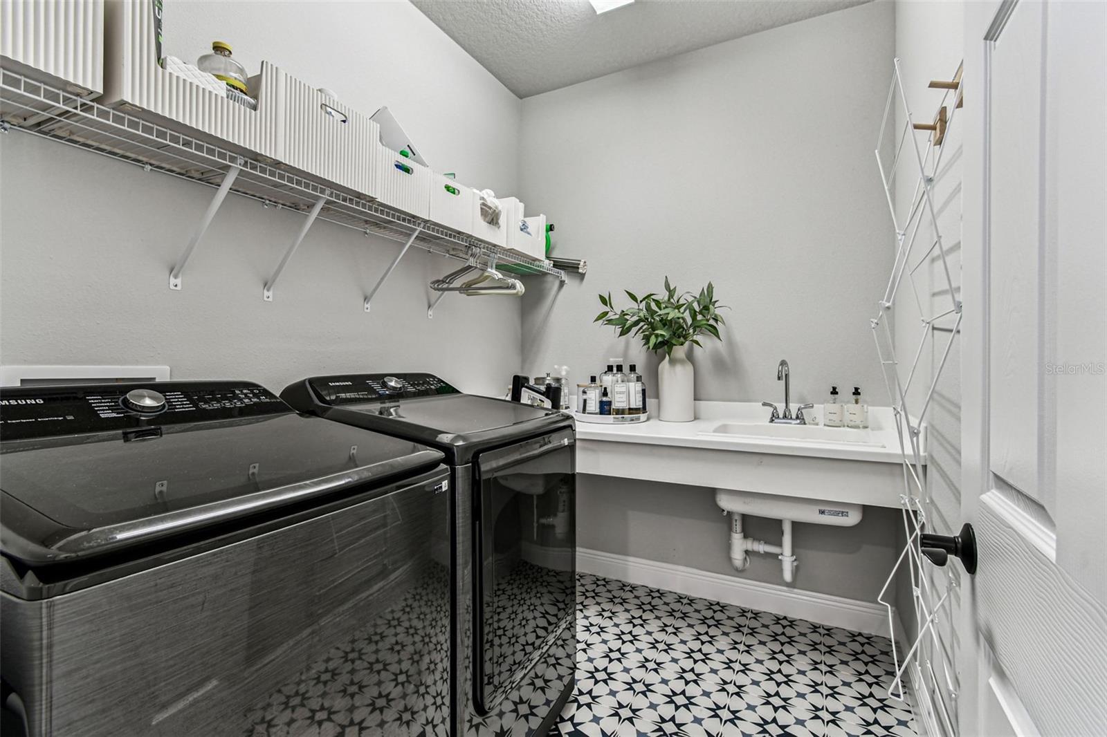 Listing photo id 8 for 28748 Rambutan Drive