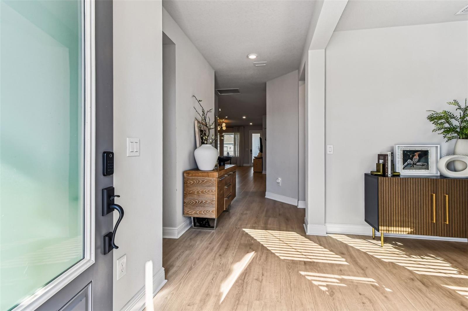 Listing photo id 9 for 28748 Rambutan Drive