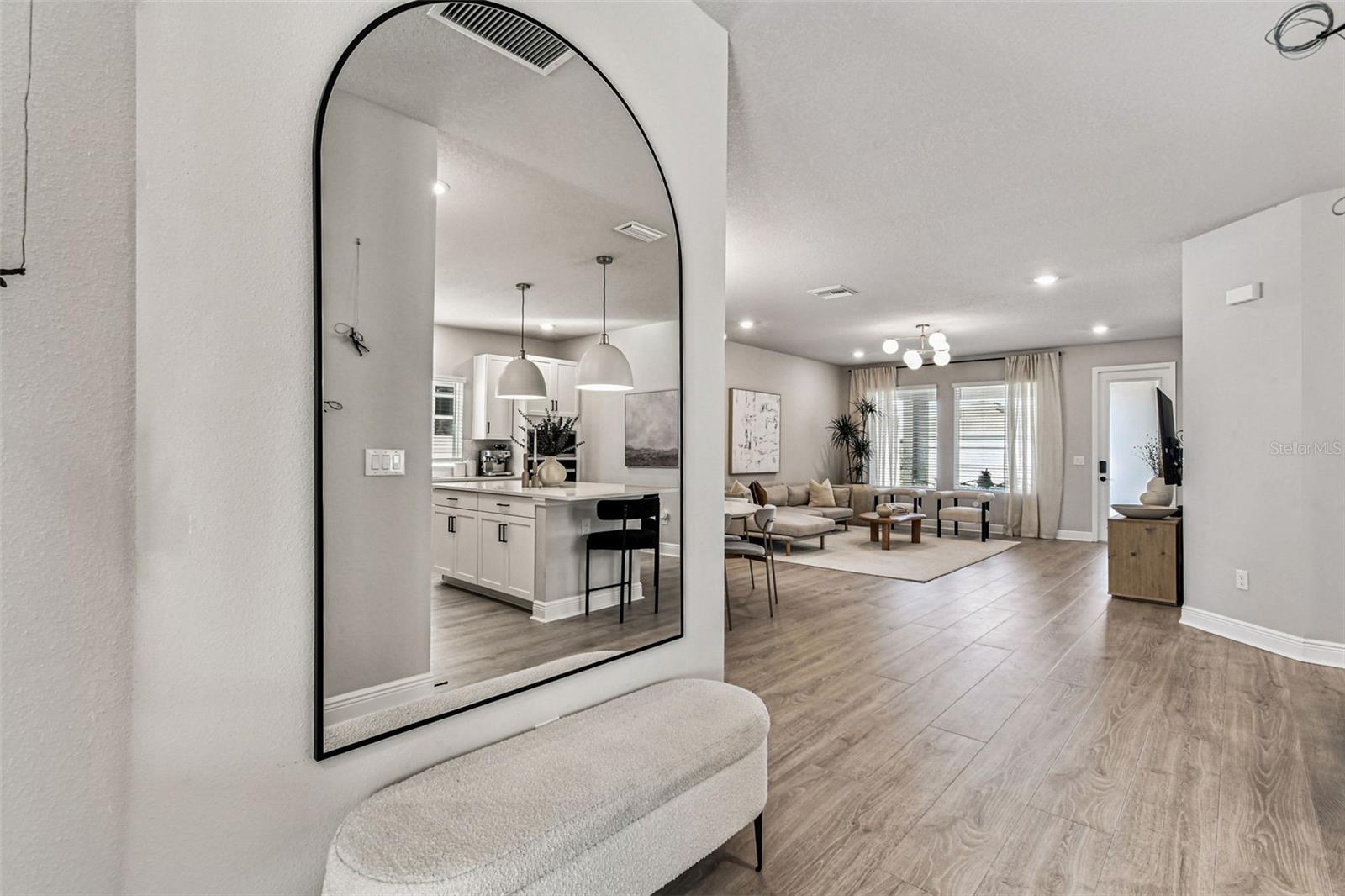 Listing photo id 10 for 28748 Rambutan Drive