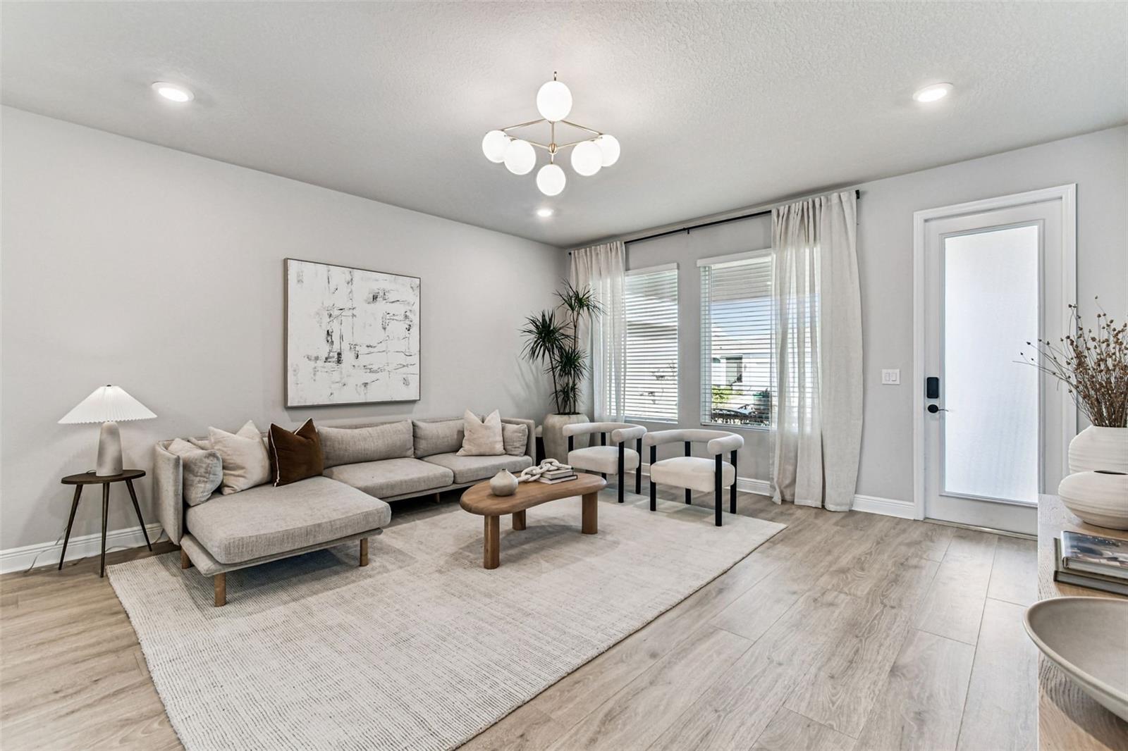 Listing photo id 16 for 28748 Rambutan Drive