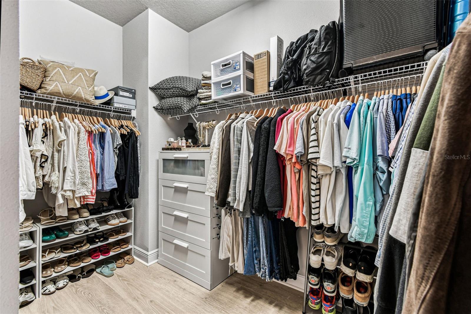 Listing photo id 20 for 28748 Rambutan Drive