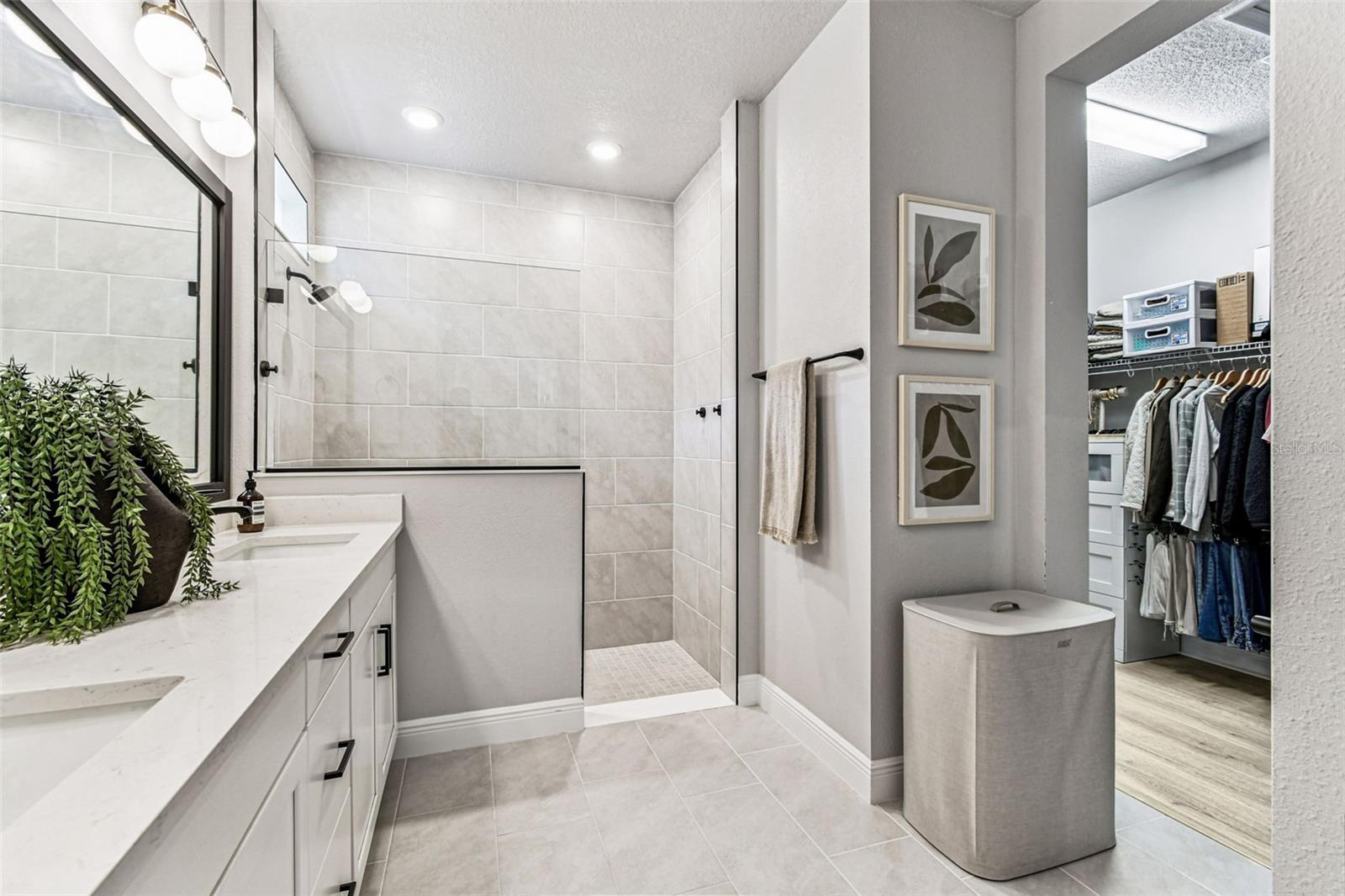 Listing photo id 22 for 28748 Rambutan Drive