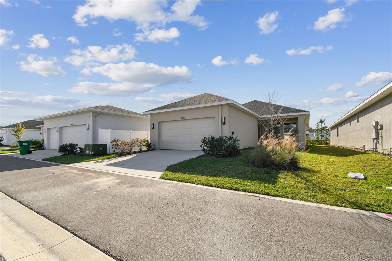 Listing photo id 27 for 28748 Rambutan Drive